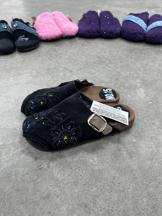 TSC flower denim rhinestone Clogs