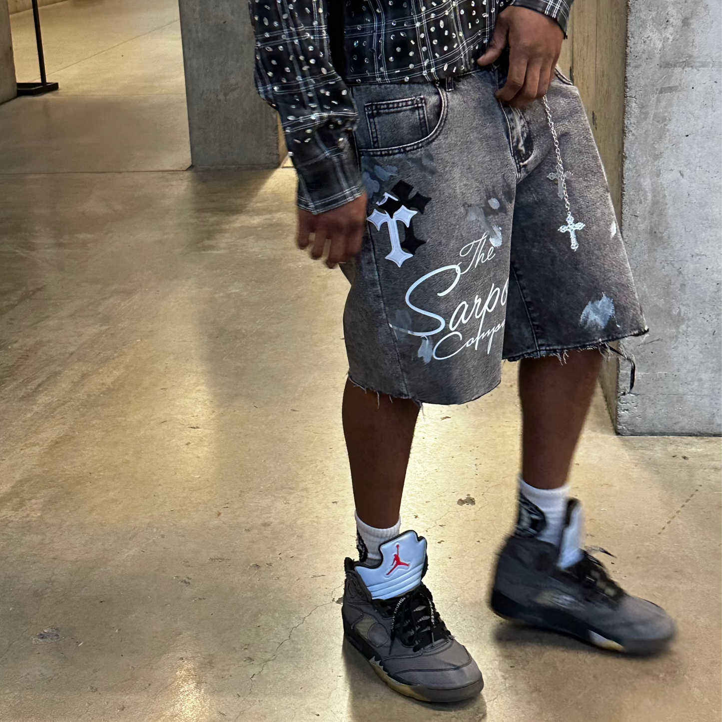 Paint splashed Jorts black grey